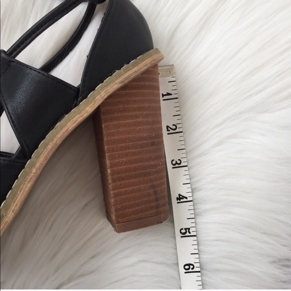 URBAN Outfitters, Black Tan Lace Up Heel - Picture 4 of 8